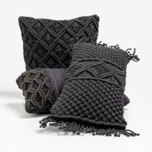 AL MANO ΔΙΑΚΟΣΜΗΤΙΚΟ ΜΑΞΙΛΑΡΙ 45x45x5cm ΒΑΜΒΑΚΙ ΜΑΥΡΟ POLYESTER