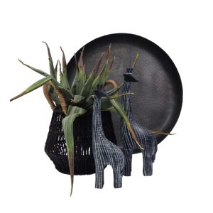 KAMILO ΔΙΑΚΟΣΜΗΤΙΚΟ ΚΑΜΗΛΟΠΑΡΔΑΛΗ 12x7x36cm POLYRESIN ΜΑΥΡΟ ΛΕΥΚΟ