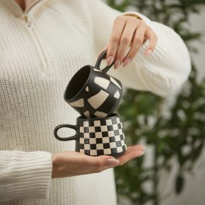 BLEND ΚΟΥΠΑ 8x8x8cm STONEWARE ΜΑΥΡΟ ΛΕΥΚΟ