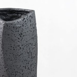 VOID II ΒΑΖΟ 16.5x14.5x39cm RESIN ΜΑΥΡΟ