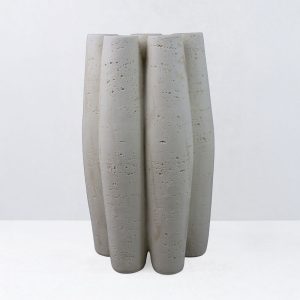 ORIN III ΒΑΖΟ 23x15.5x38cm RESIN ΜΠΕΖ